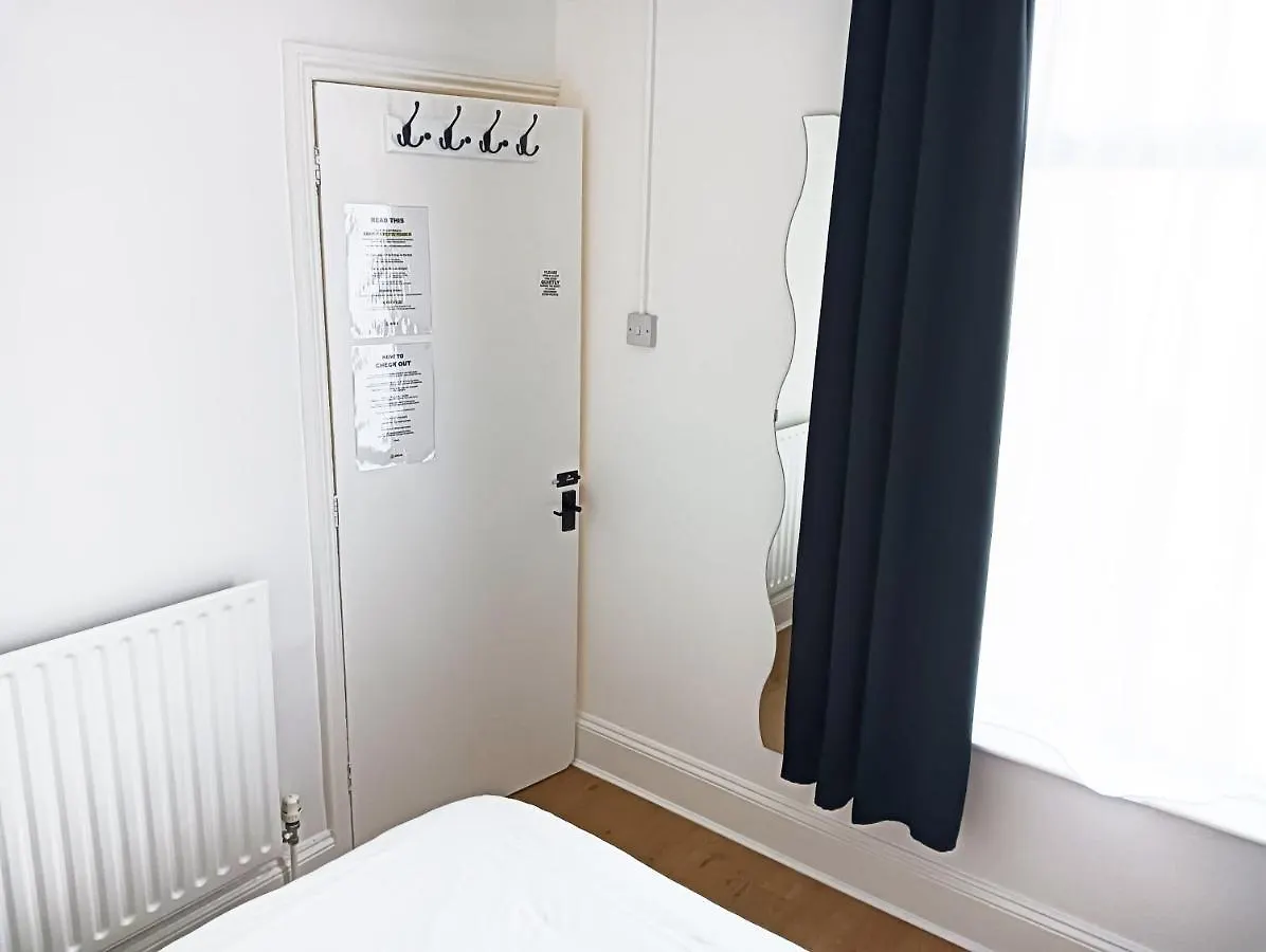 Maison Blanc Nottingham Homestay